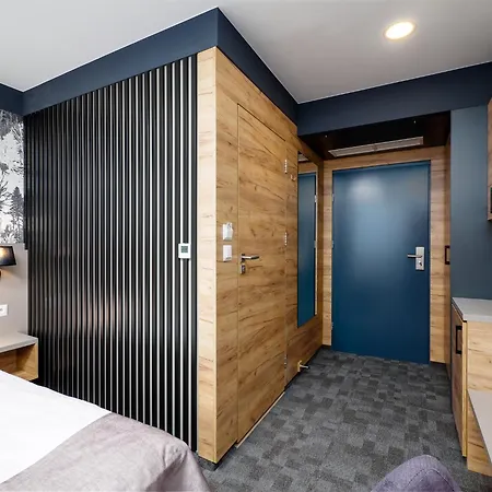 Scout Hotel