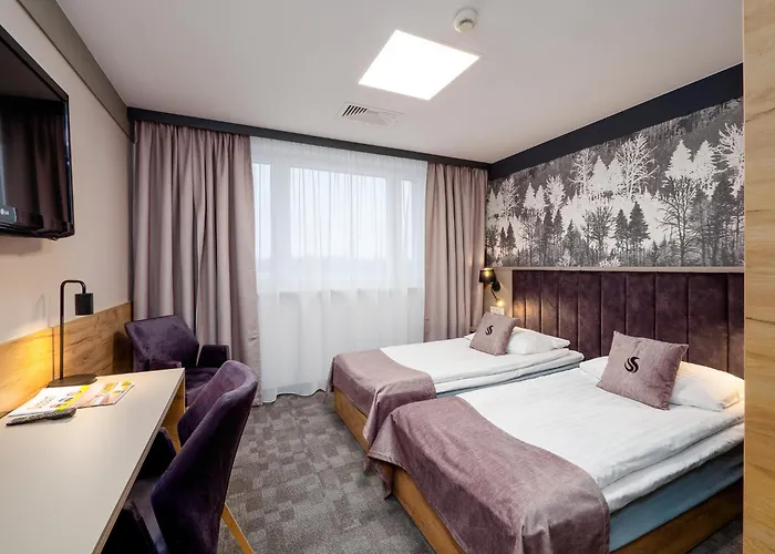 斯考特酒店 琴斯托霍瓦